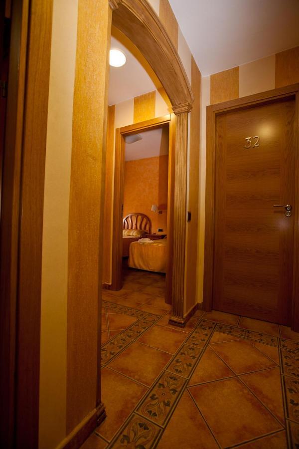 Hostal Castilla Mocejón Esterno foto